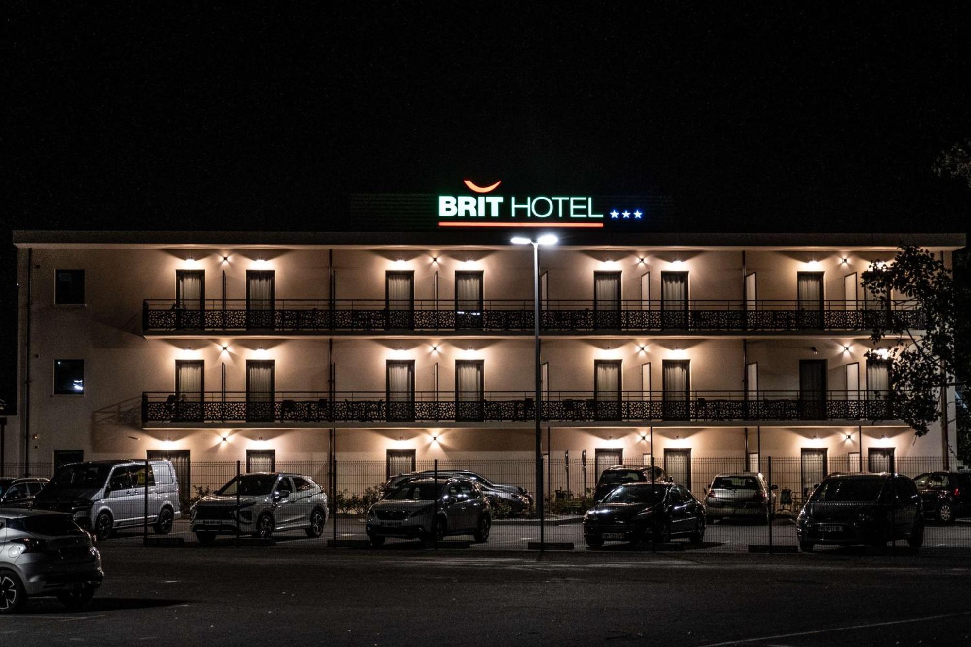 Brit Hotel Privilege Figeac Εξωτερικό φωτογραφία